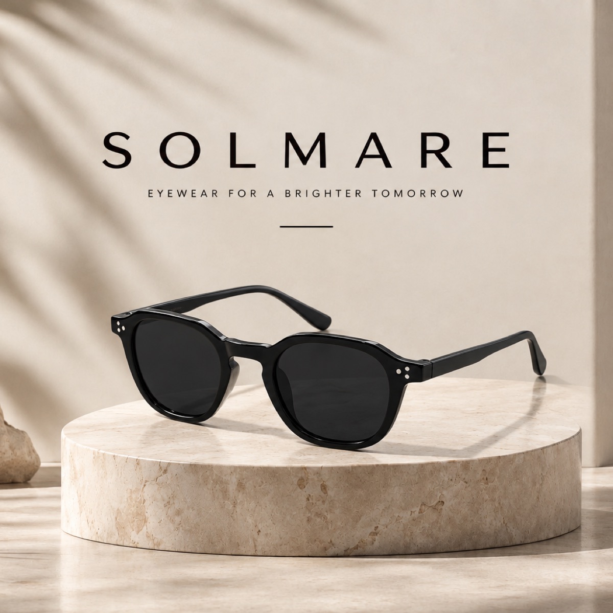 Solmare mod.01 cristal con lente negro, armazón angular de acetato
